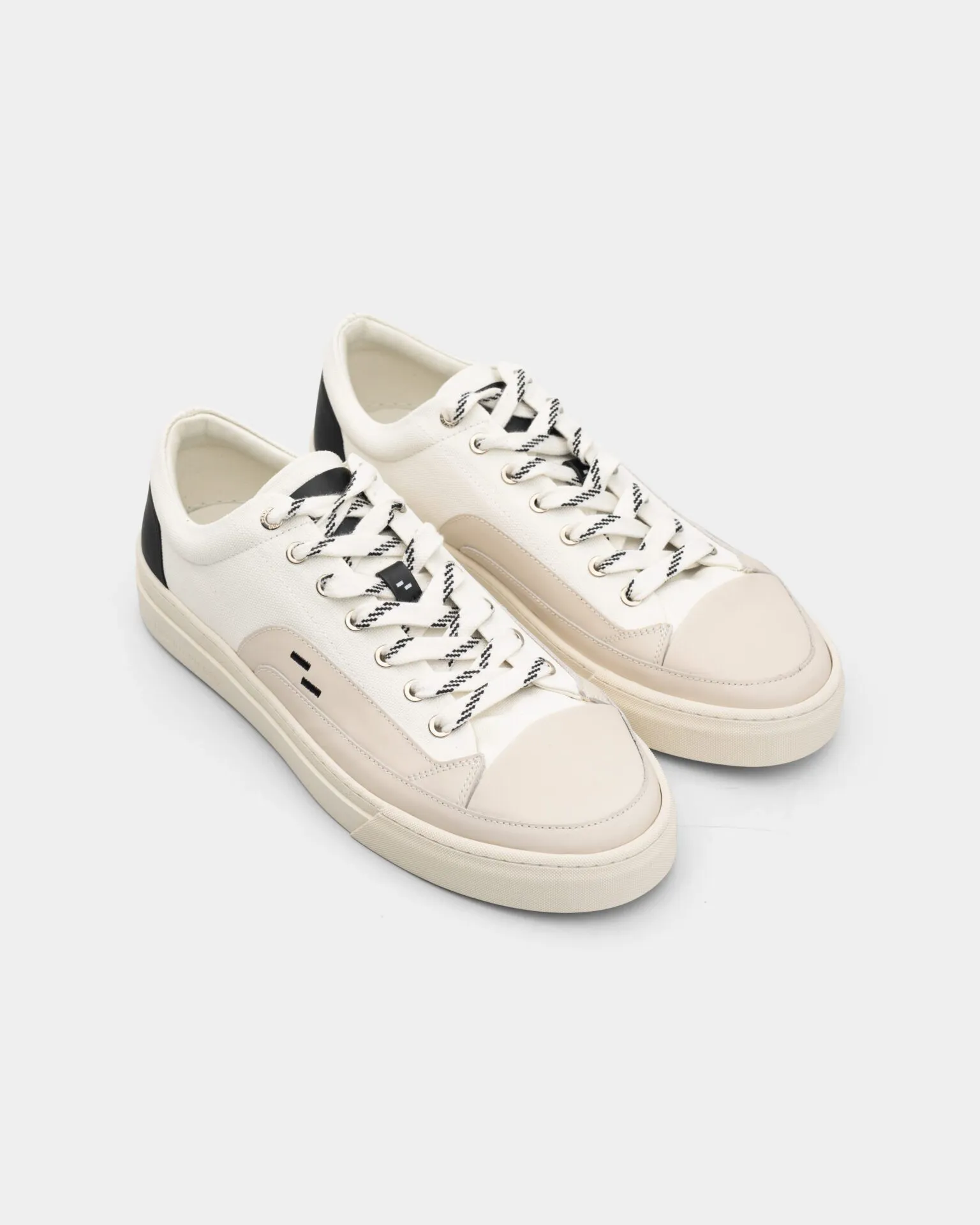 Filling Pieces Men’s Riviera Low White Sneaker 902231019010