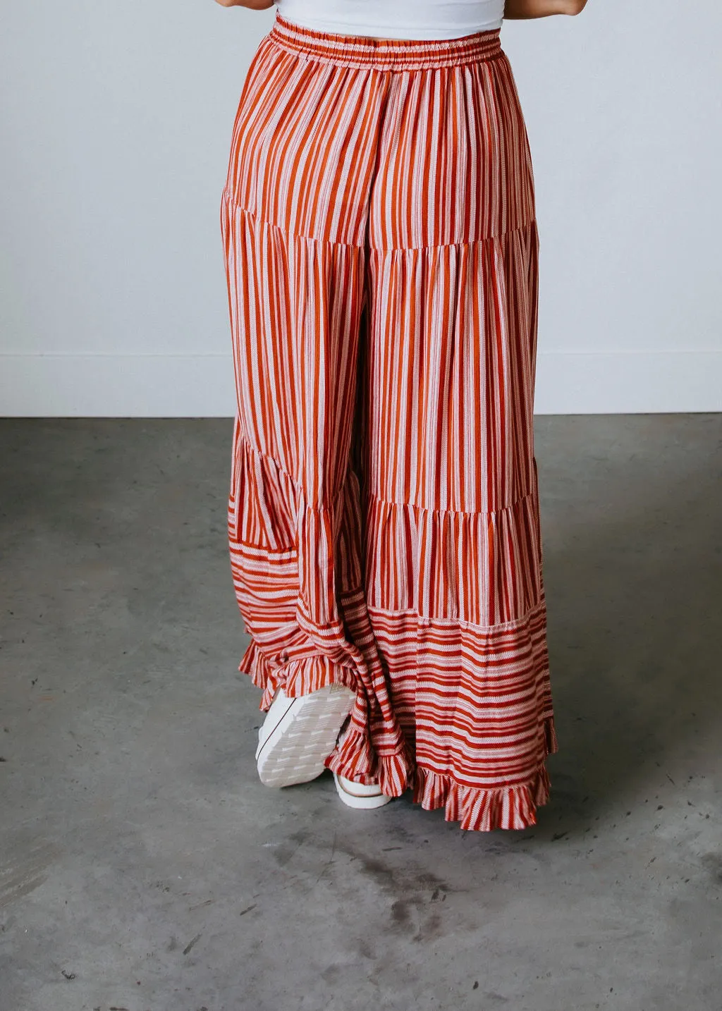 Fine Line Ruffle Wide Leg Pant