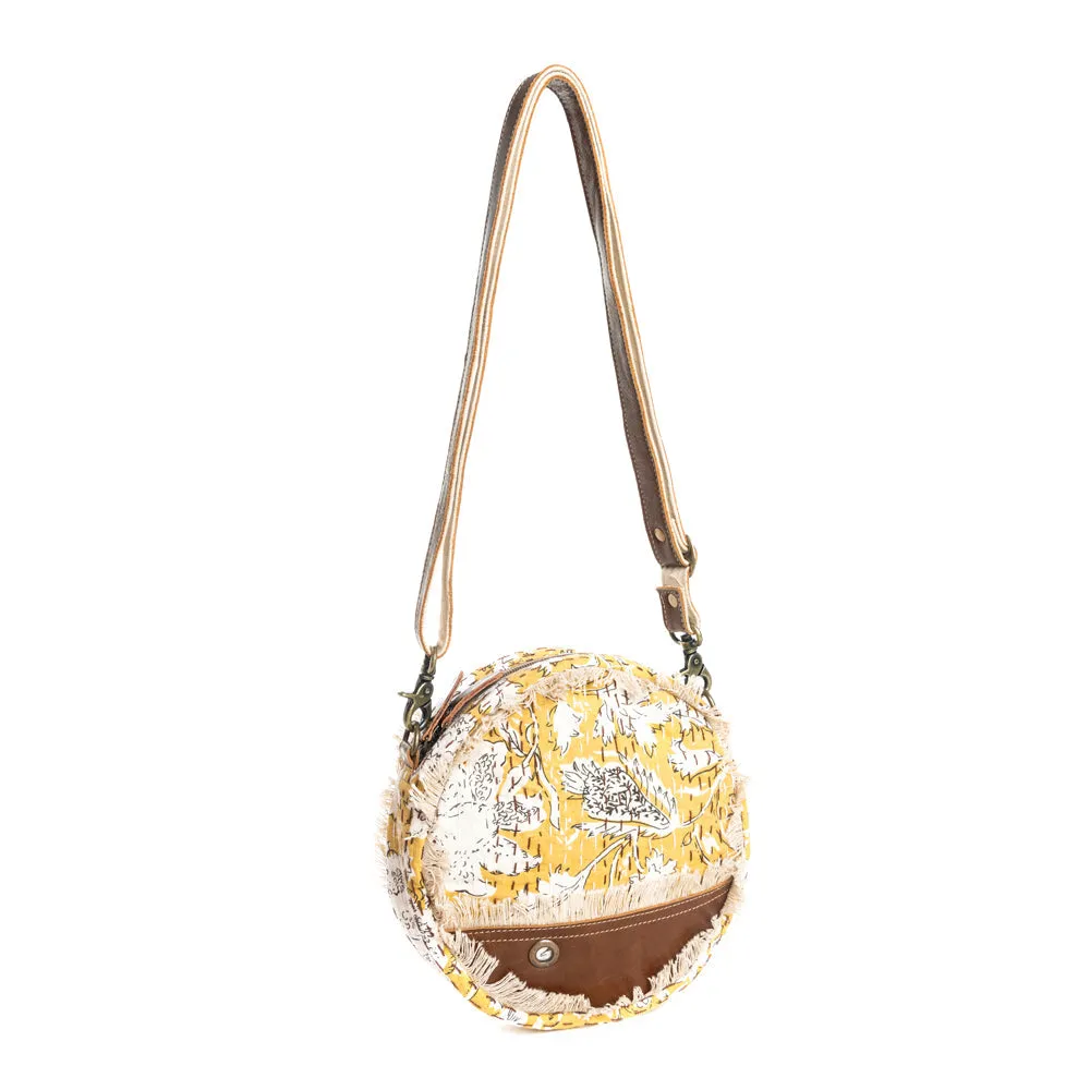 Golden Prairie Leaf Round Bag