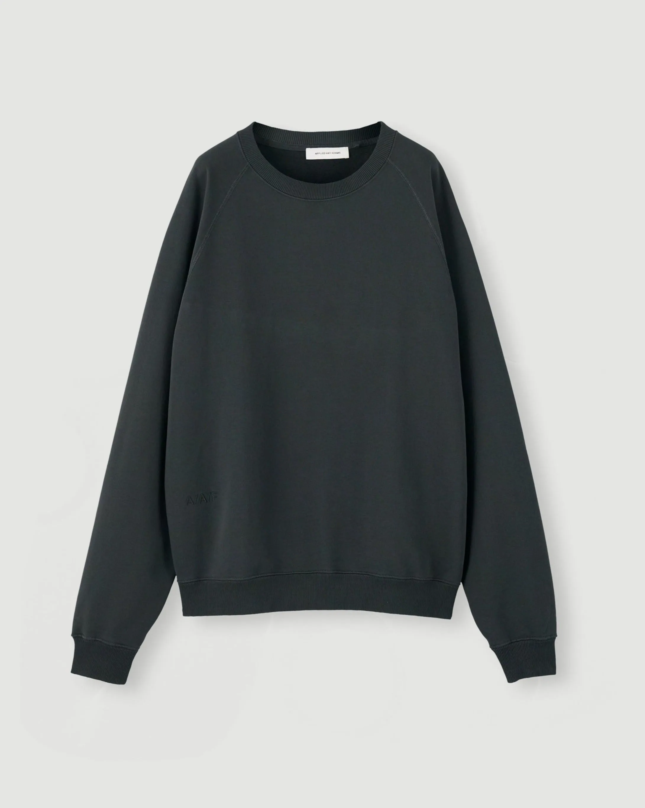 NM1-5 Raglan Sweater Charcoal