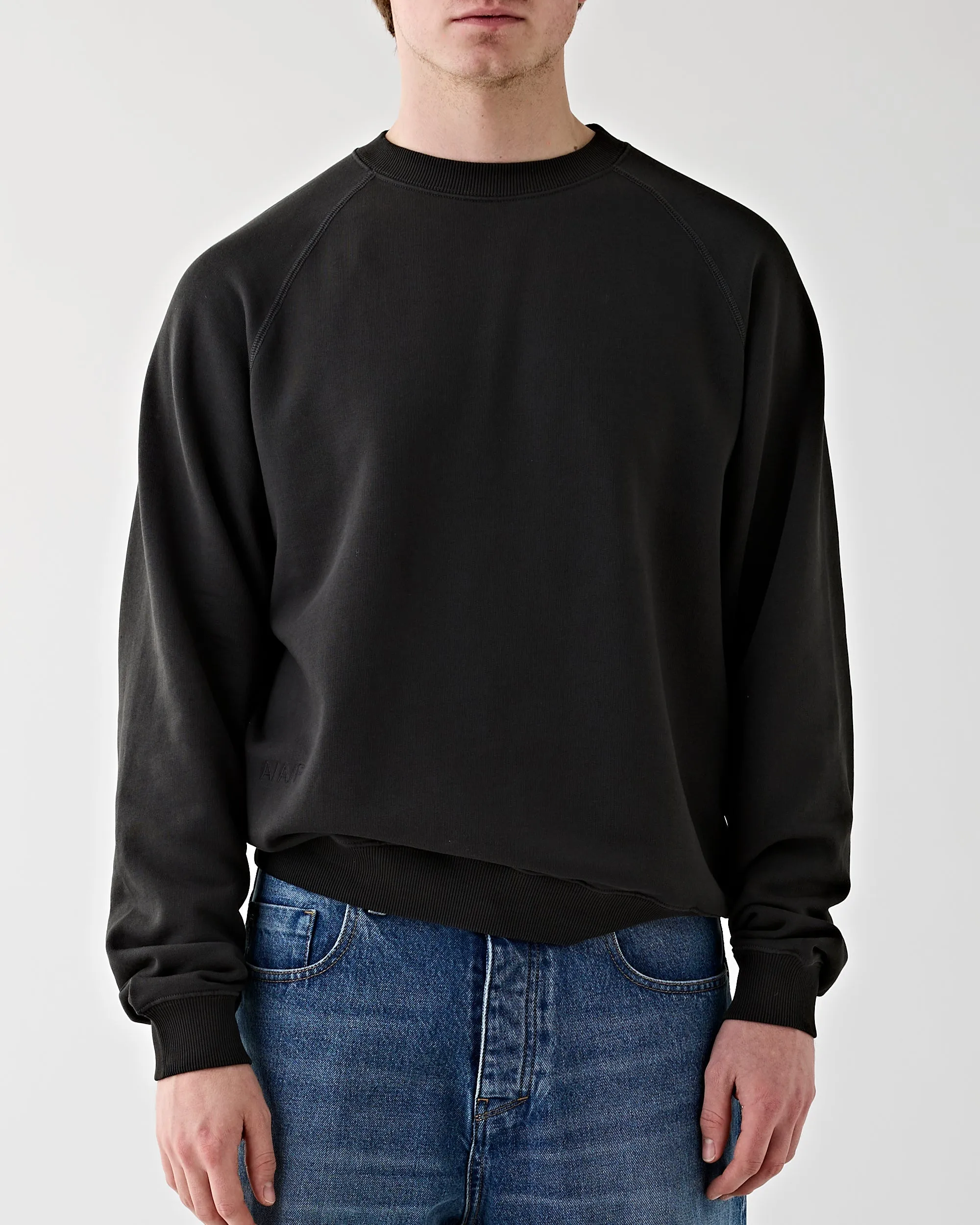 NM1-5 Raglan Sweater Charcoal