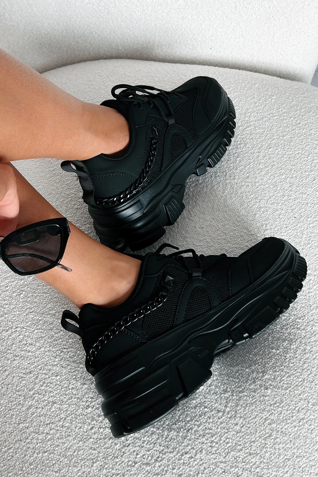 Paola Chain Detail Chunky Platform Sneaker (Black)