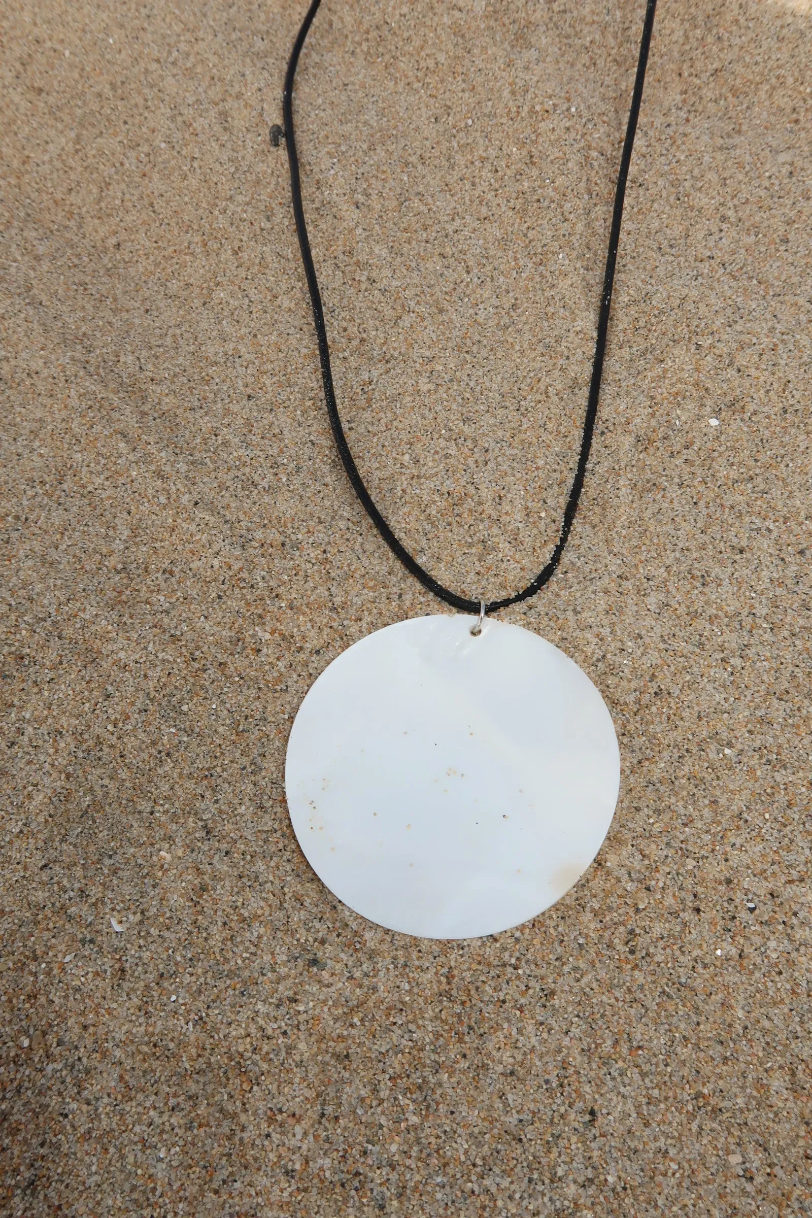 Soft Glow Necklace