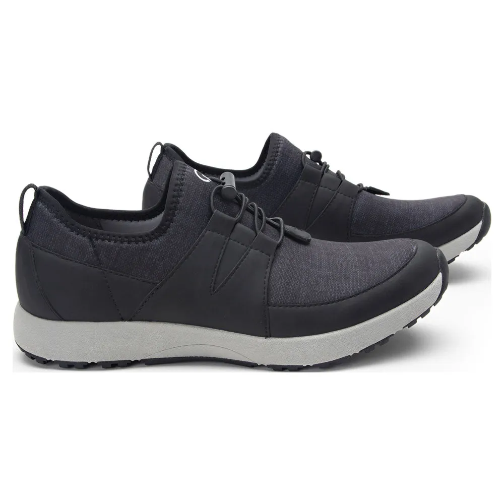 TRAQ By Alegria Cynch Pavement Sneaker (Men's)