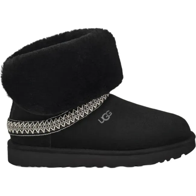 UGG Women's Classic Short Crescent Boot