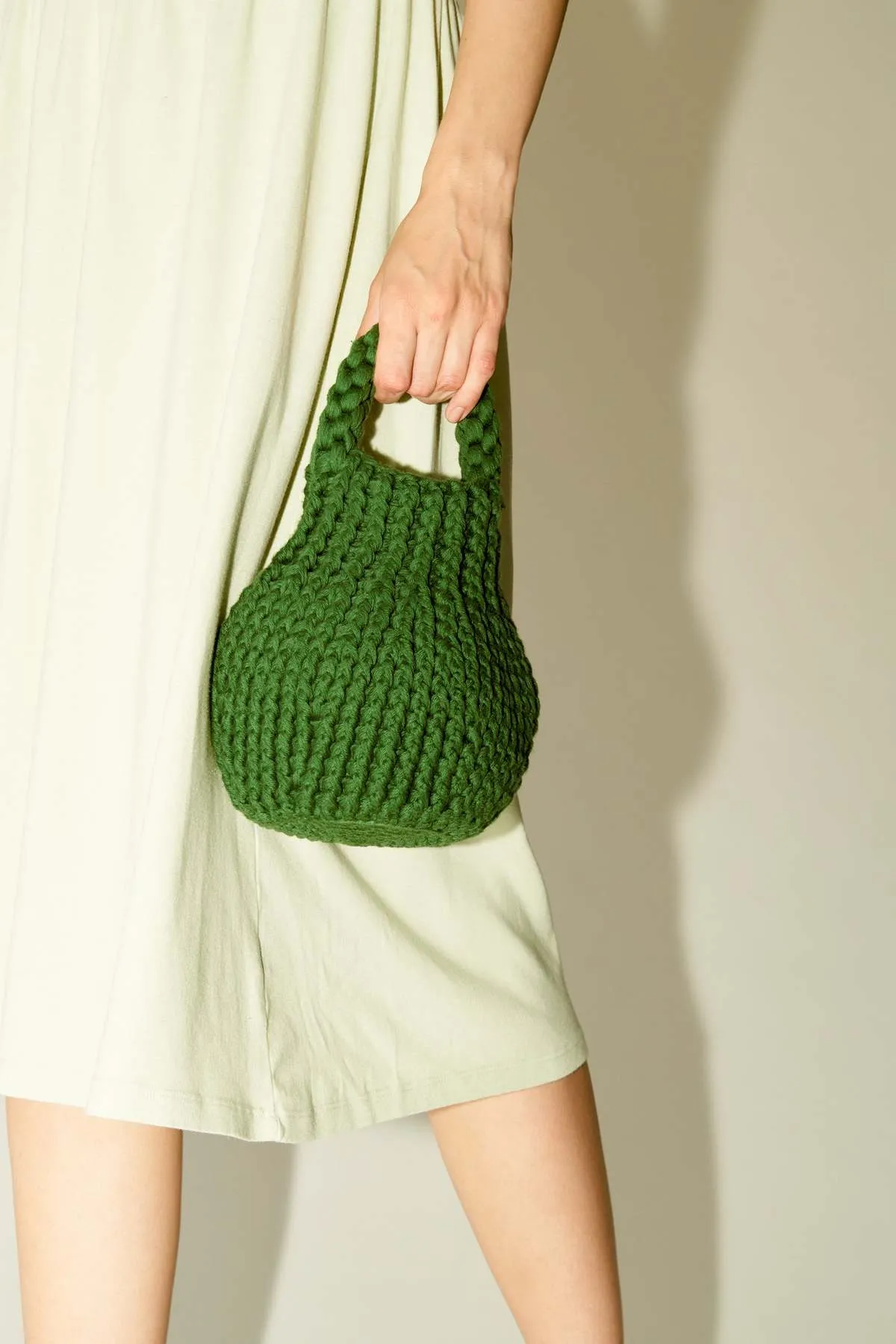 Woven Sculpture Bag - Green